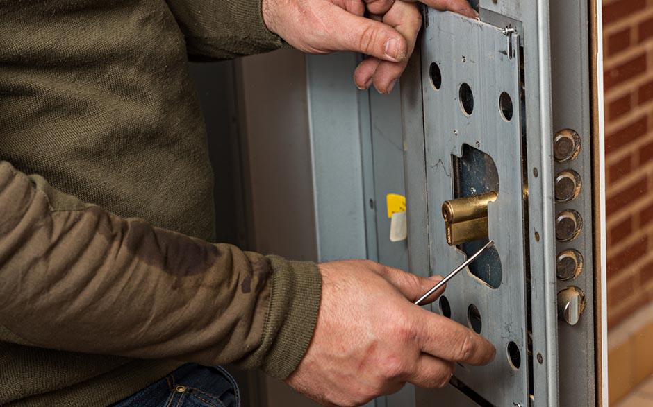 comment ouvrir une porte de chambre Nogent-le-Rotrou